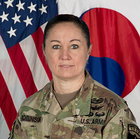 BG Lori Robinson '94